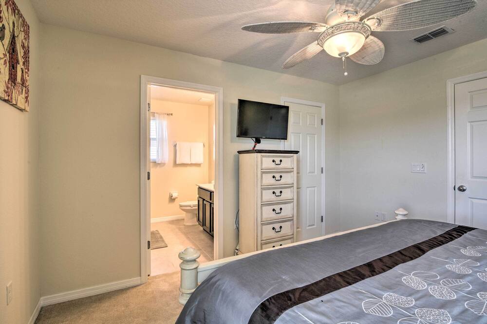 Photo of Bathroom in Veranda Palms