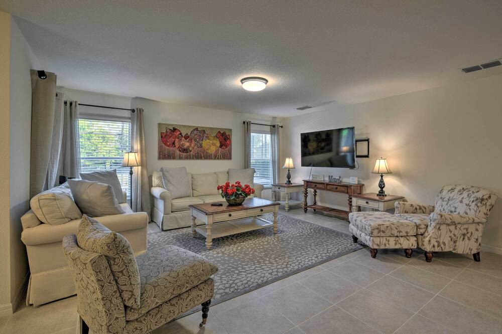 Photo of Bedroom in Veranda Palms