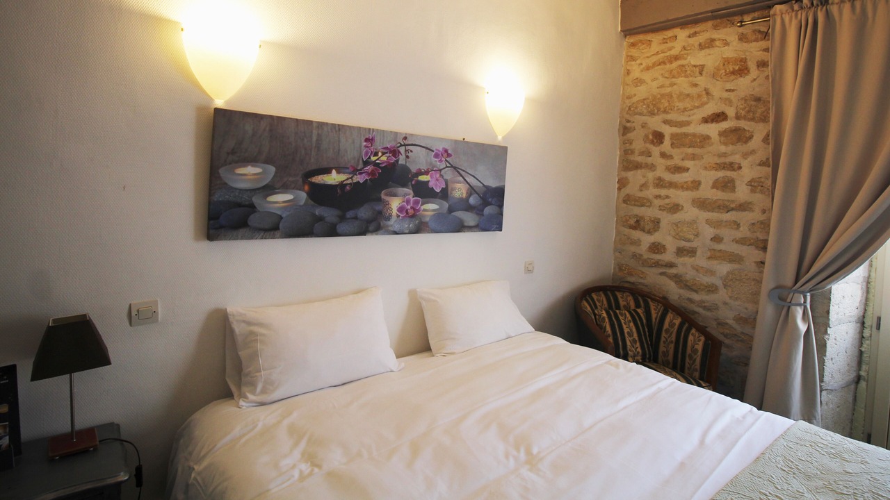 Photo of Bedroom in Beze
