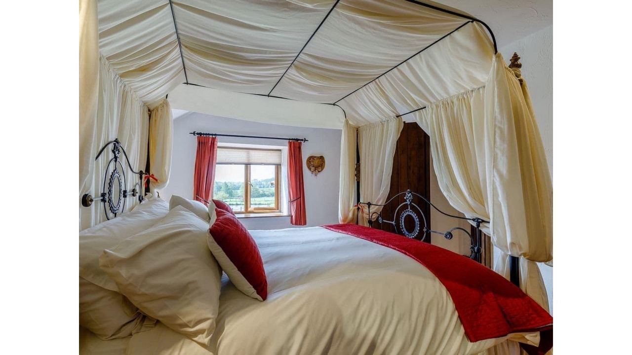 Photo of Others in Endon