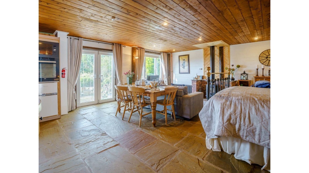 Photo of Others in Endon