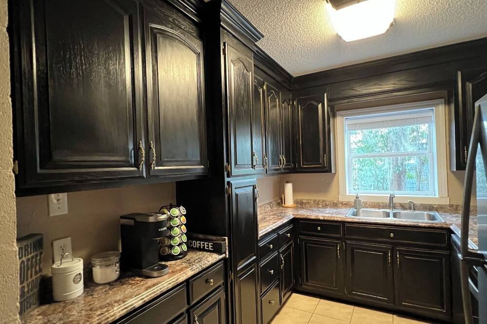 Photo of Kitchen in Cobb