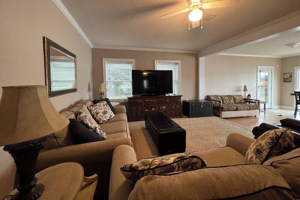 Photo of Others in Cobb