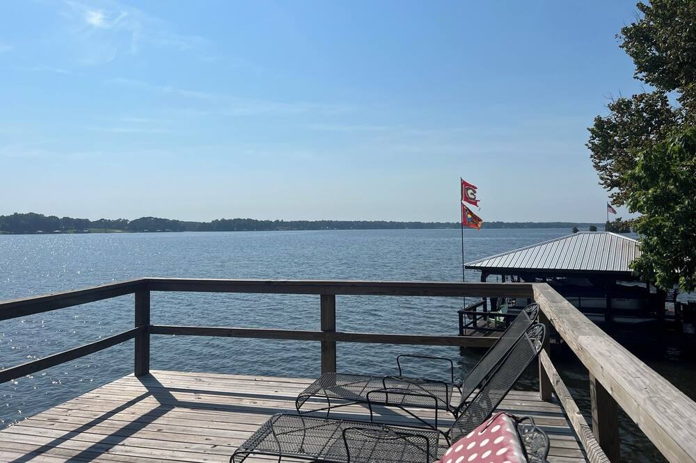 Photo of Outdoor in Cobb