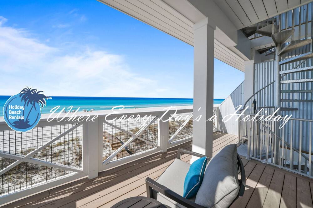 Photo of Patio Balcony in Crescent Beach