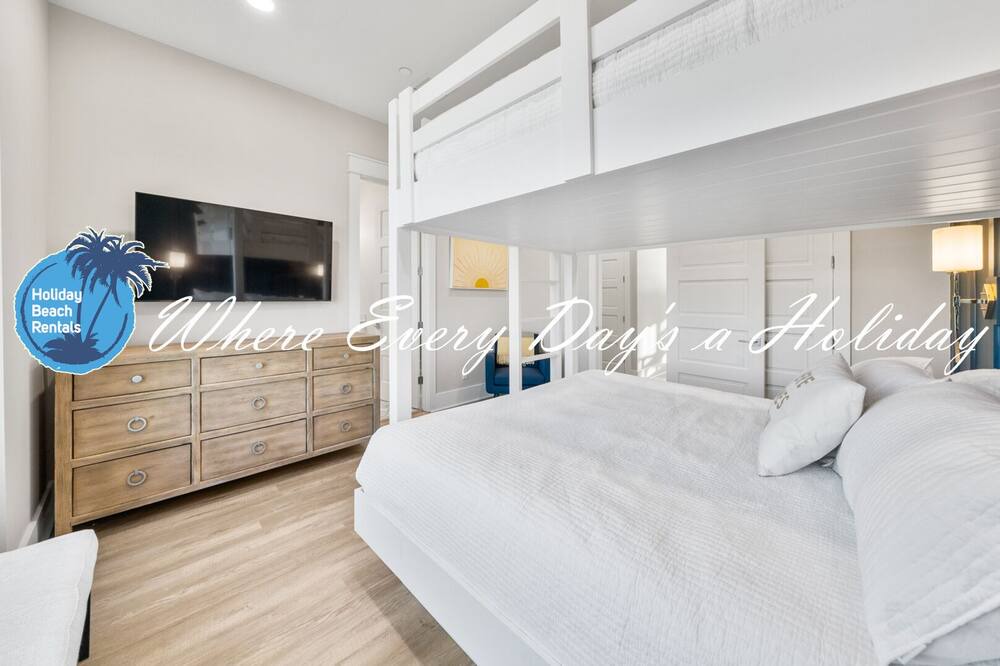 Photo of Bedroom in Crescent Beach