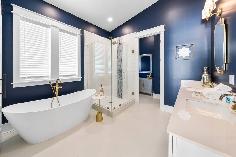 Photo of Bathroom in Crescent Beach