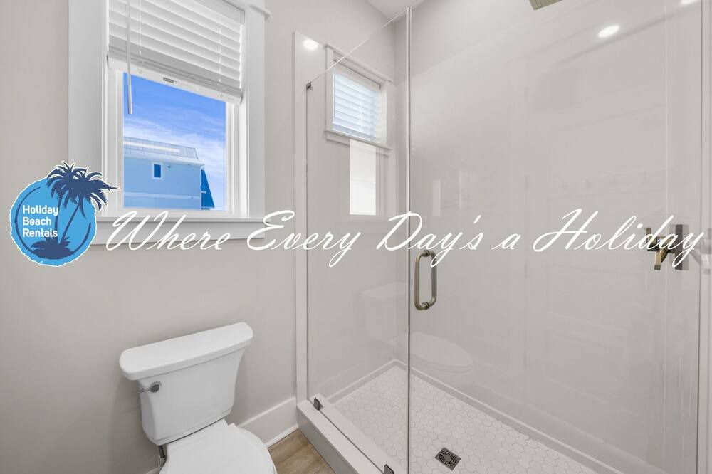 Photo of Bedroom in Crescent Beach