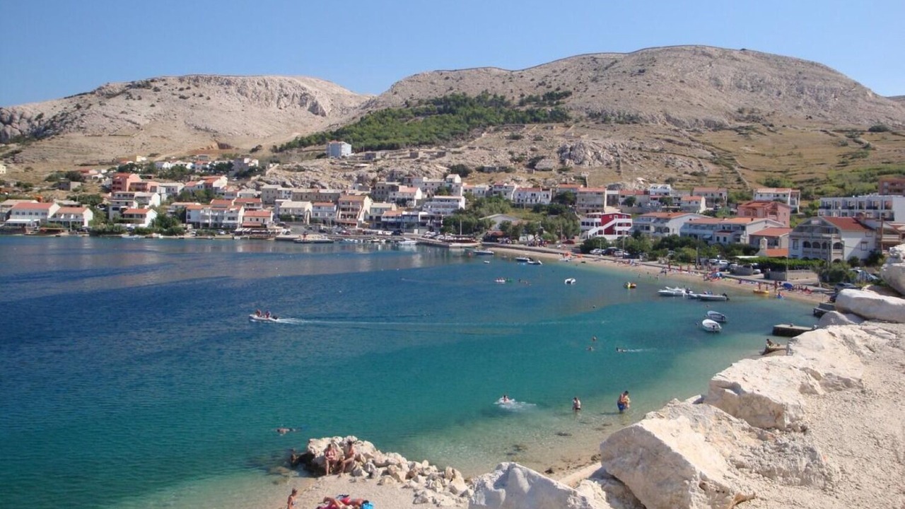 Photo of Others in Metajna