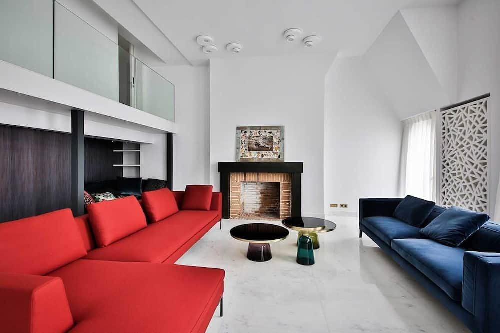 Photo of Livingroom in Quartier de l'Ecole-Militaire