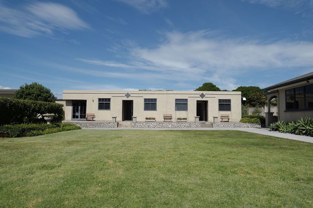 Photo of Others in Pitone