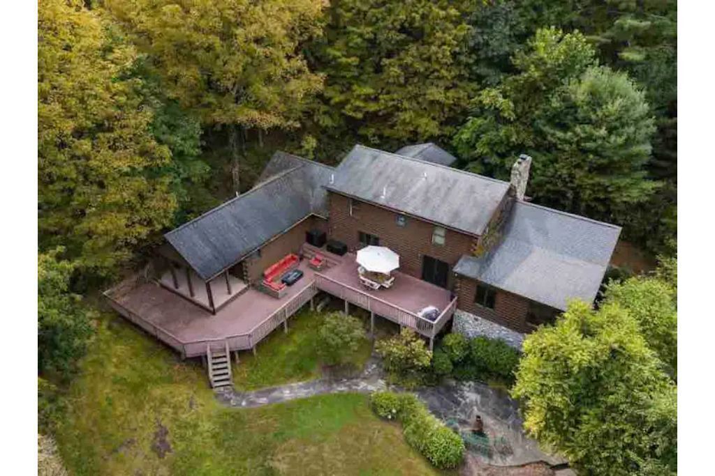 Photo of Outdoor in Pleasant Valley