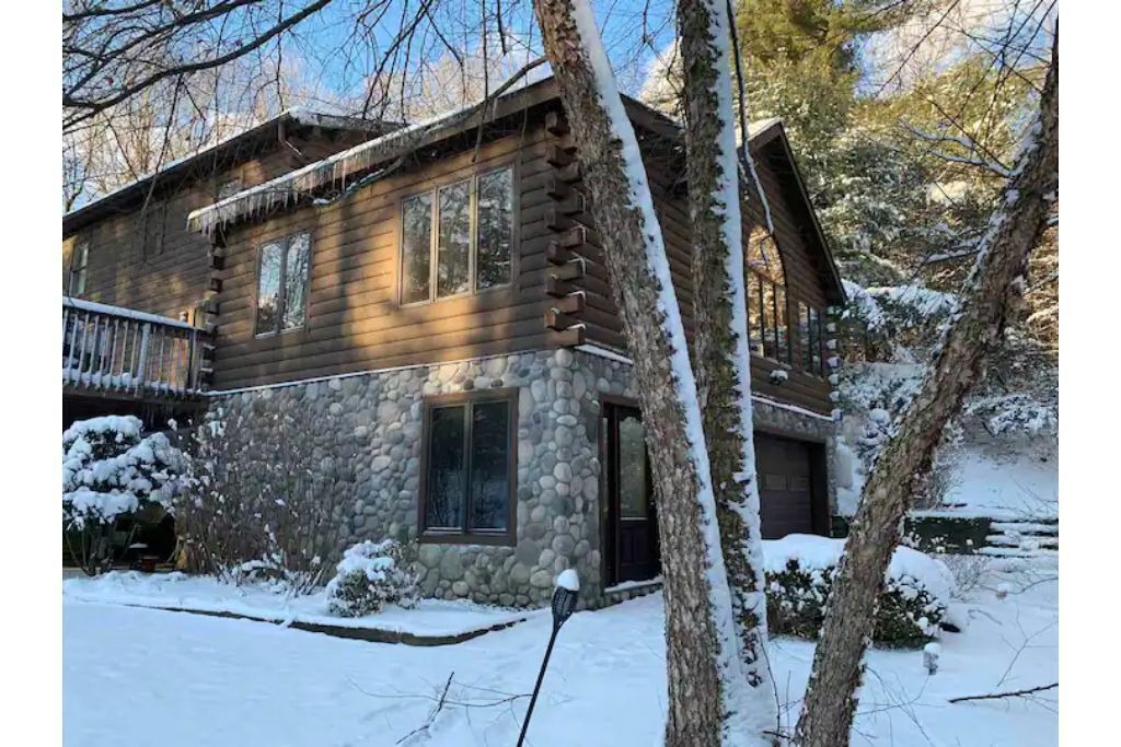 Photo of Outdoor in Pleasant Valley