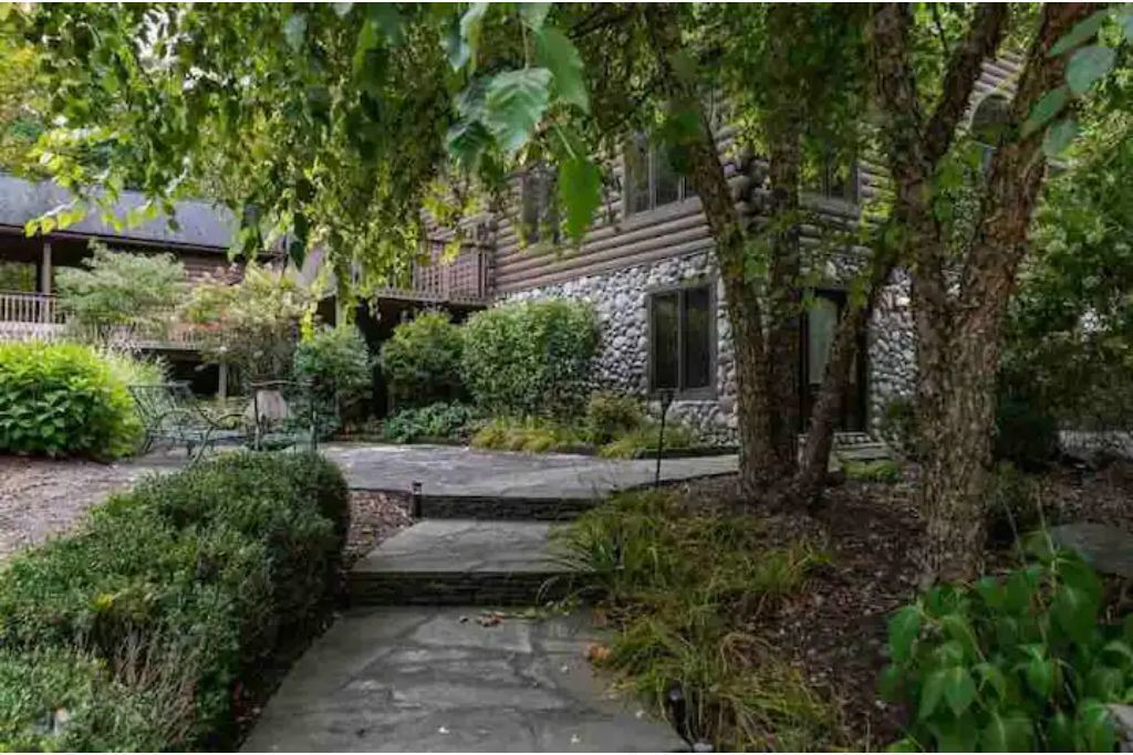 Photo of Outdoor in Pleasant Valley