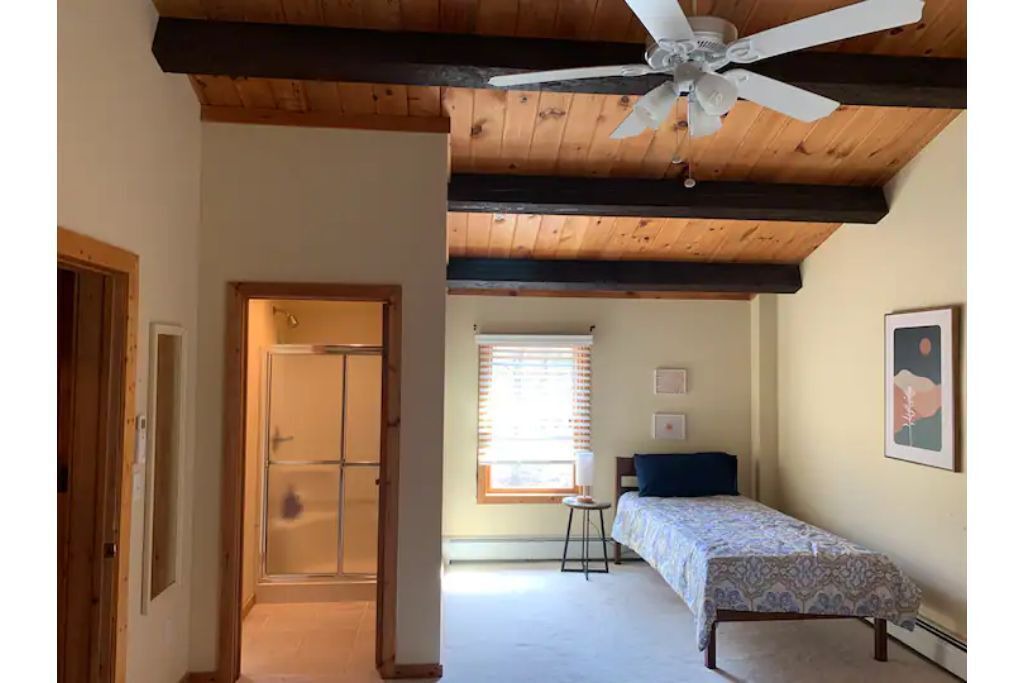 Photo of Bedroom in Pleasant Valley