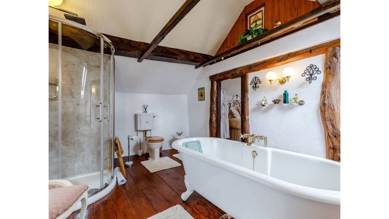 Photo of Others in Endon