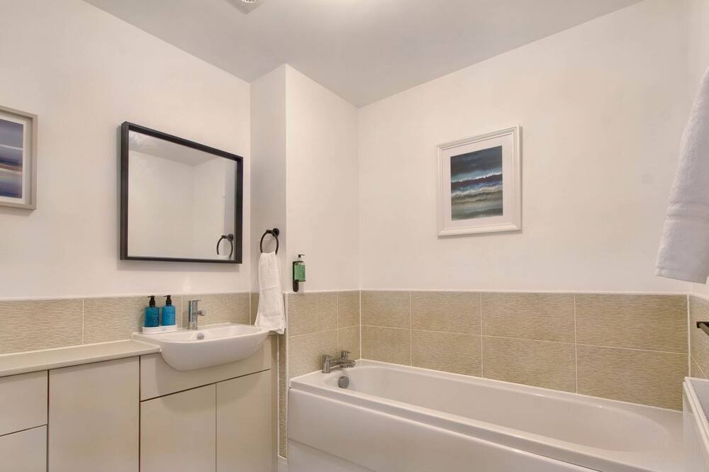 Photo of Bathroom in Skelmorlie