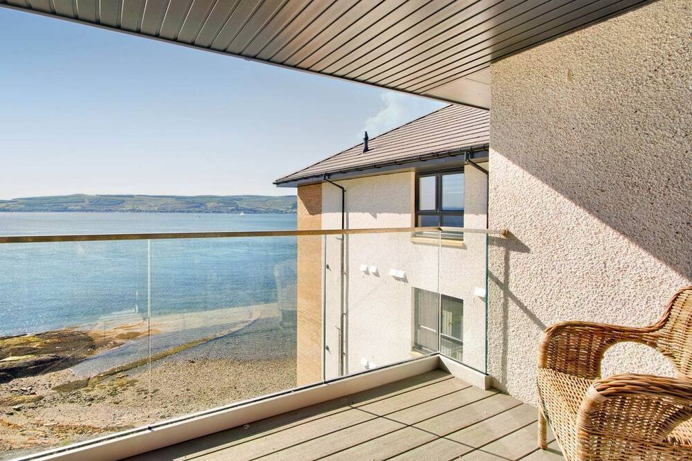Photo of Patio Balcony in Skelmorlie
