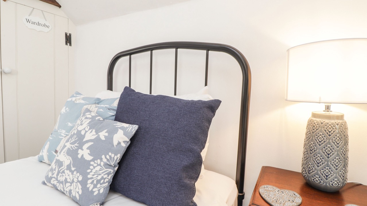 Photo of Others in Sandwich