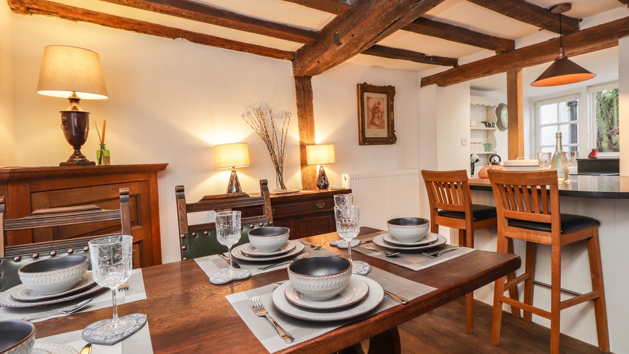 Photo of Others in Sandwich