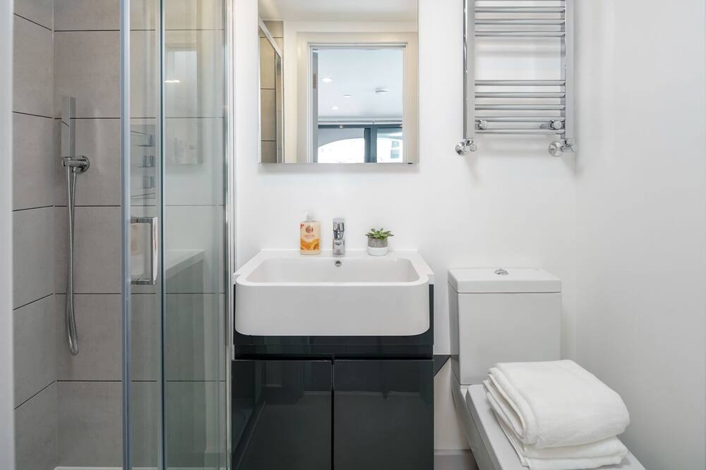 Photo of Bathroom in Northcote