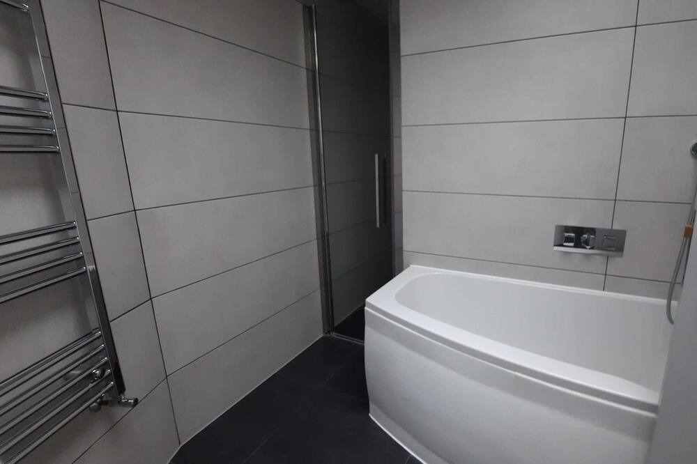 Photo of Bathroom in Northcote