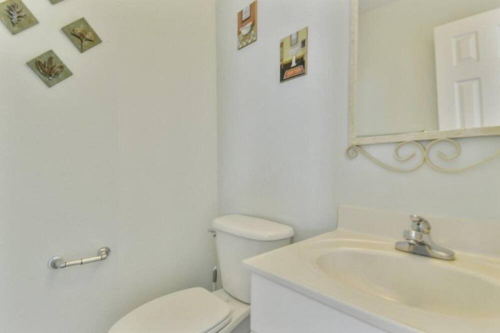 Photo of Bathroom in Nags Head