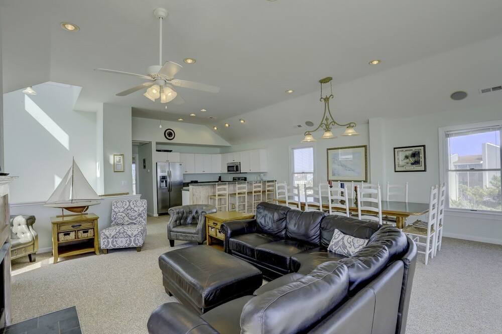 Photo of Livingroom in Nags Head