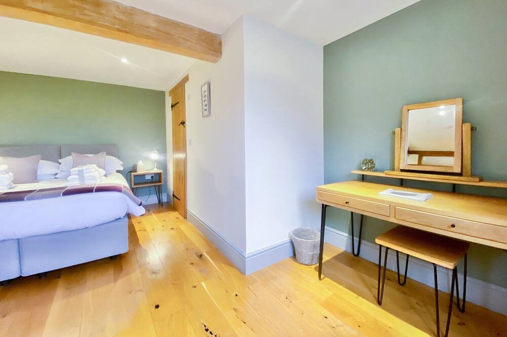 Photo of Bedroom in Dyrham