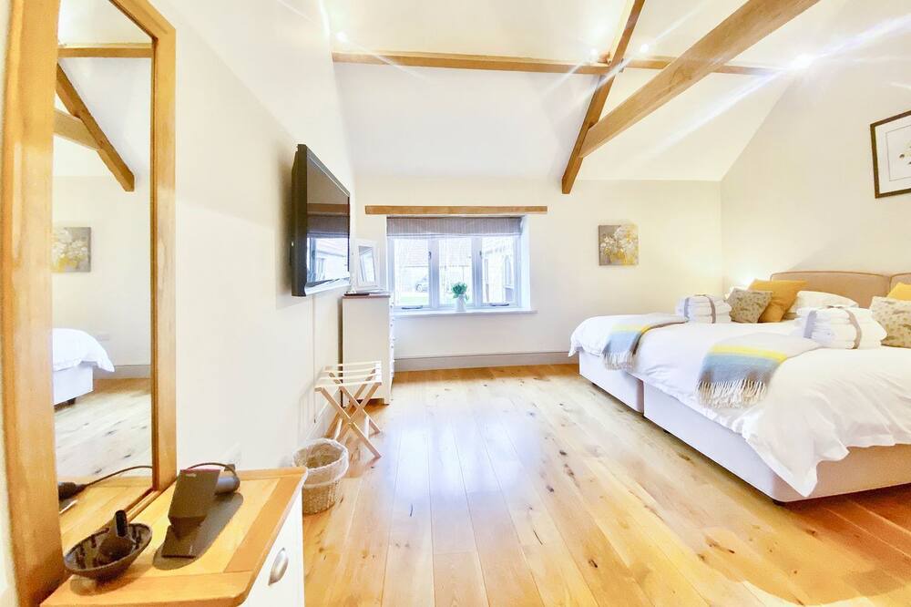 Photo of Bedroom in Dyrham
