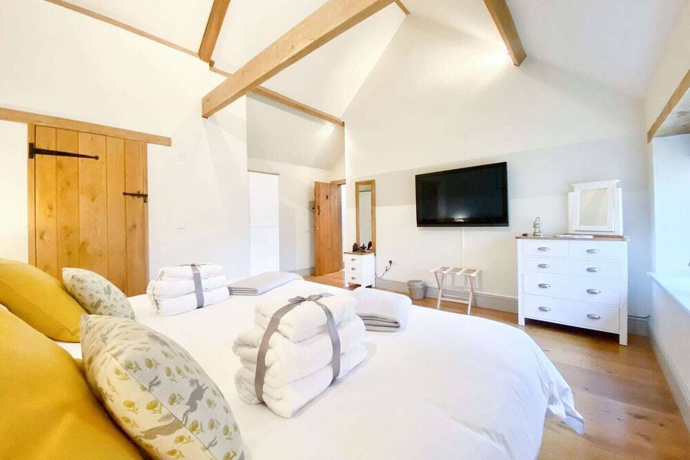 Photo of Bedroom in Dyrham