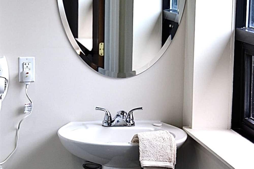 Photo of Bathroom in Fourmile