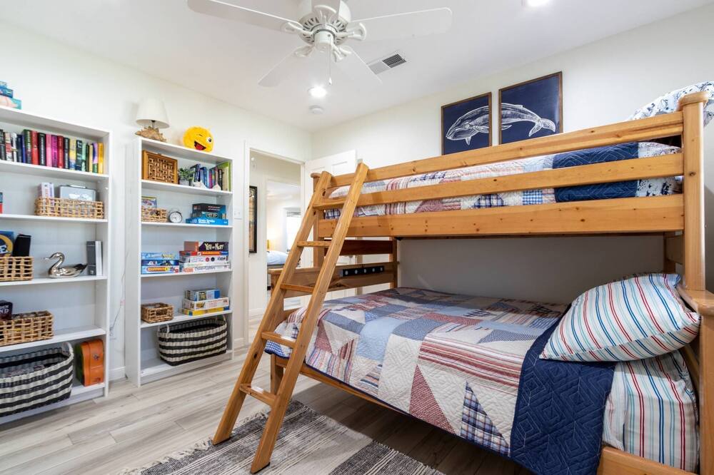 Photo of Bedroom in Isla Del Sol