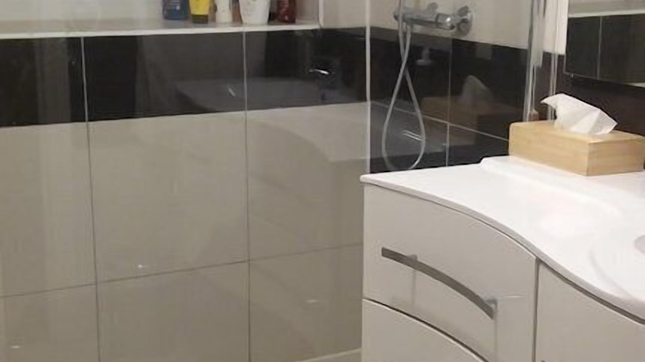 Photo of Bathroom in Brenod