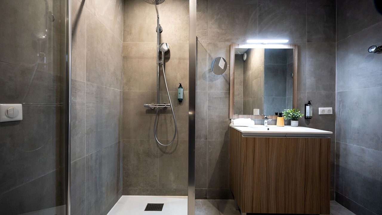 Photo of Bathroom in Levallois-Perret