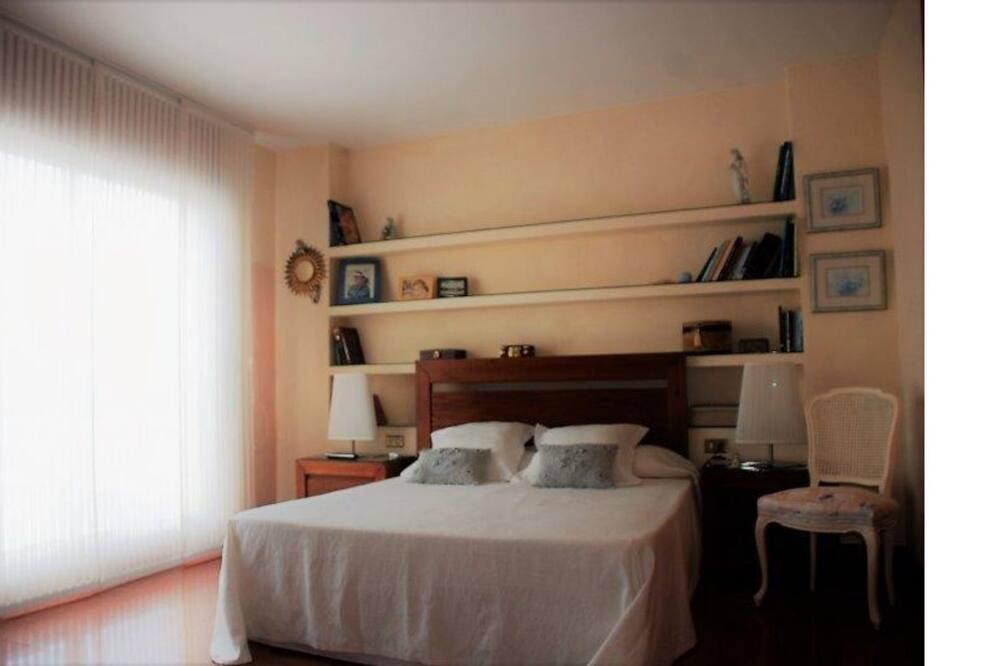 Photo of Bedroom in Roques Daurades