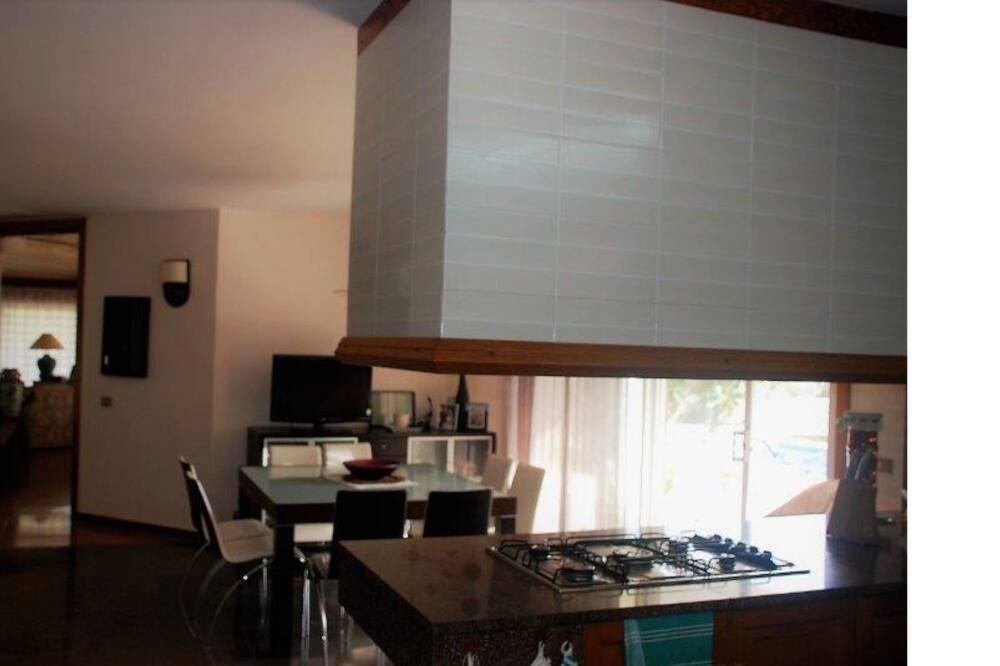 Photo of Kitchen in Roques Daurades