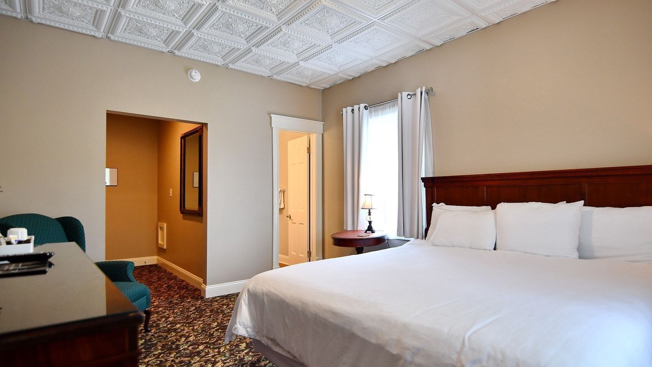 Photo of Bedroom in Avon