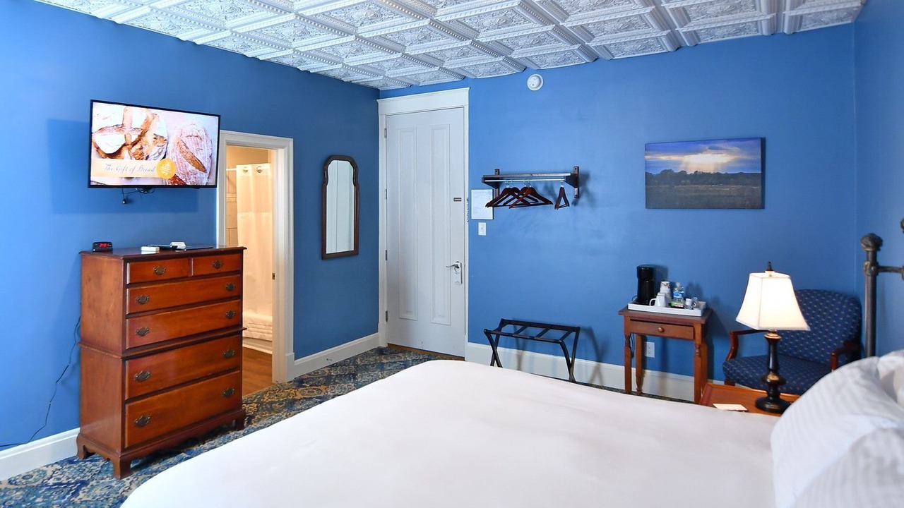 Photo of Bedroom in Avon