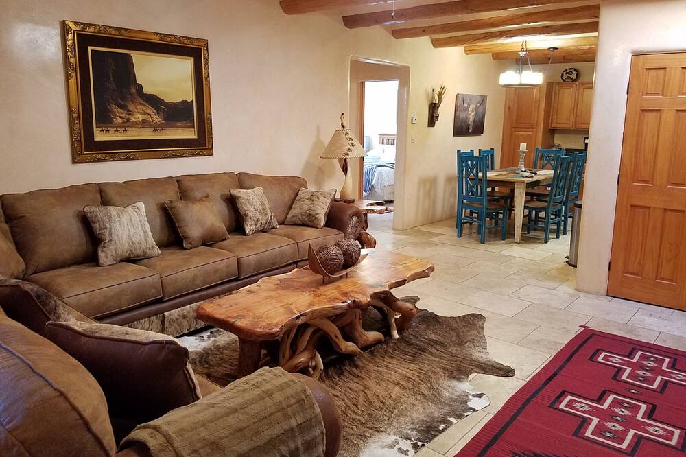 Photo of Livingroom in Santa Fe