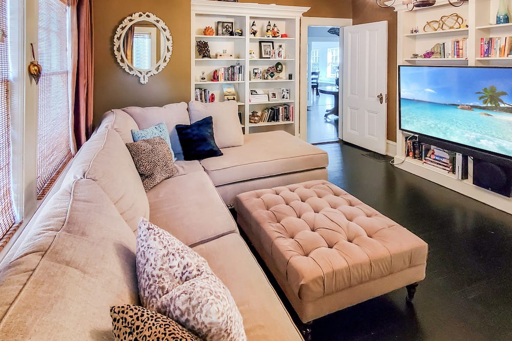 Photo of Livingroom in Irvington