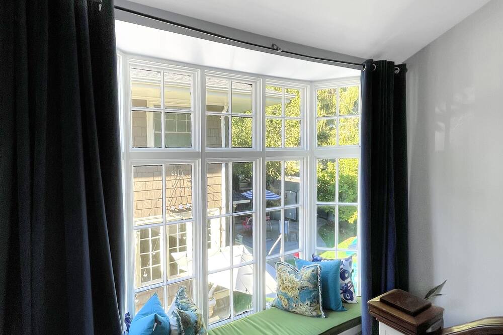 Photo of Livingroom in Irvington