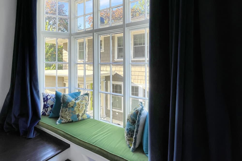 Photo of Bedroom in Irvington