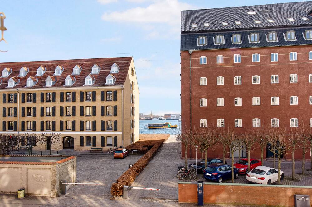 Photo of Outdoor in Nyhavn - Amalienborg