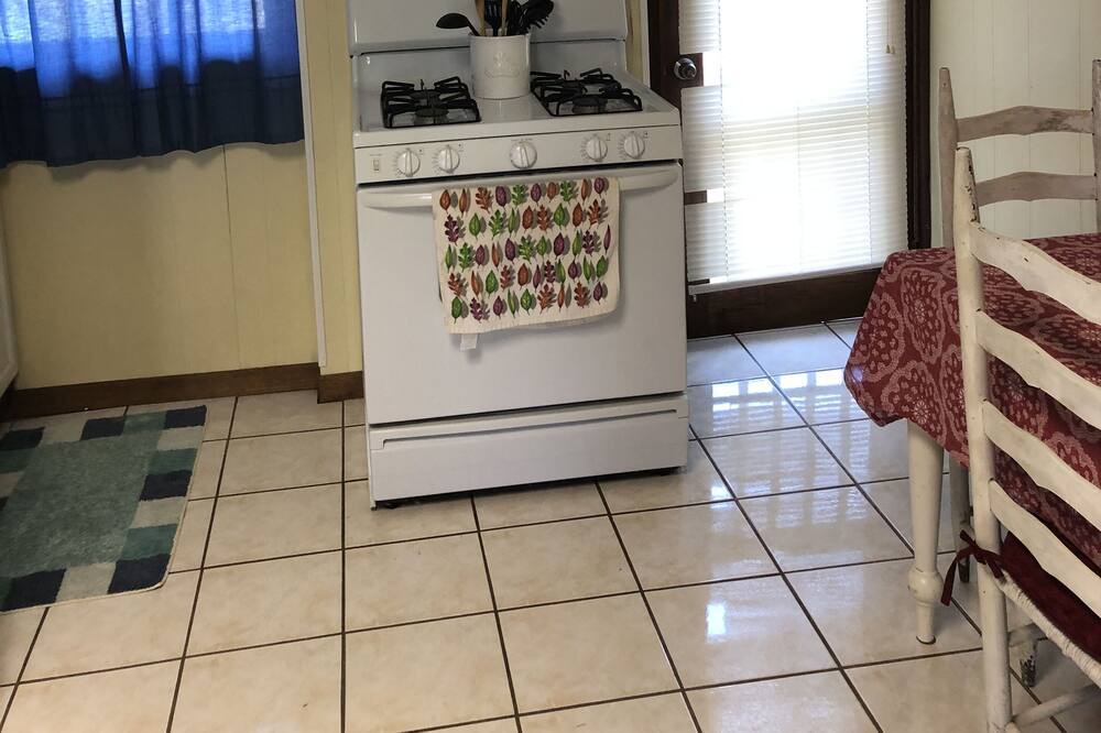 Photo of Kitchen in Centre