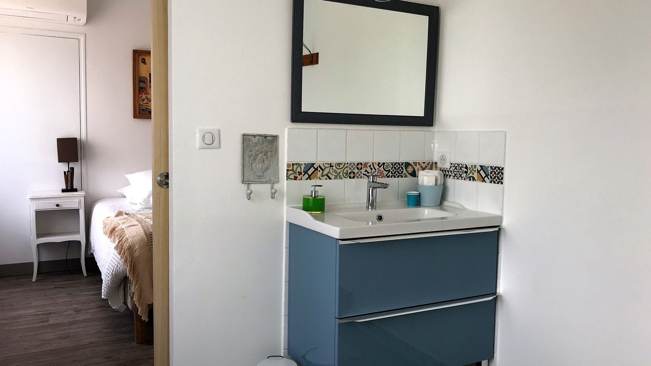 Photo of Bathroom in Orange