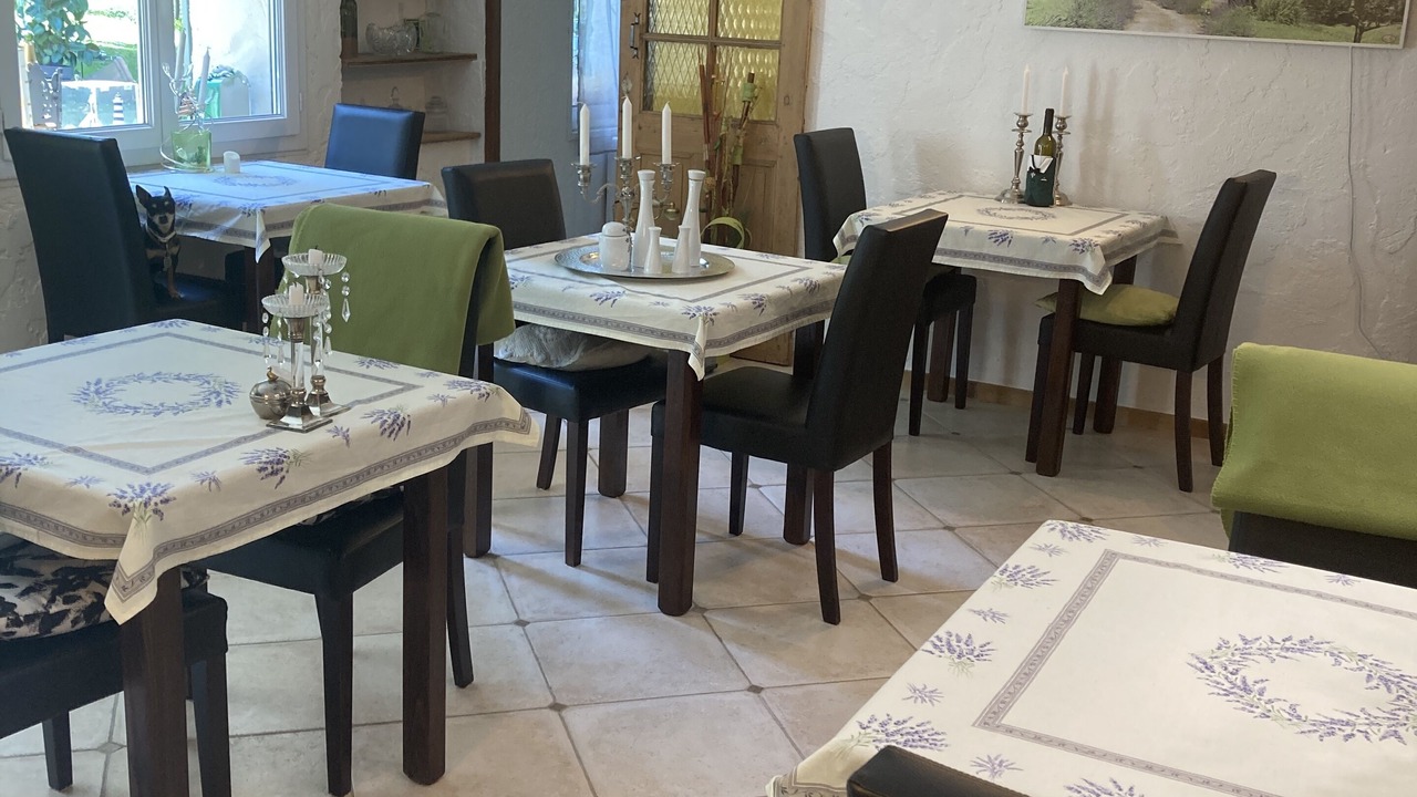 Photo of Livingroom in Puget