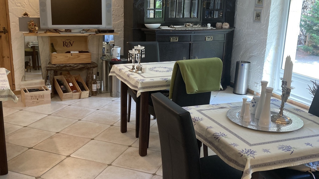 Photo of Livingroom in Puget