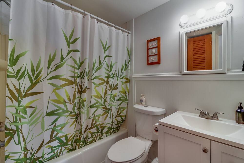 Photo of Bathroom in Prime Hook Beach