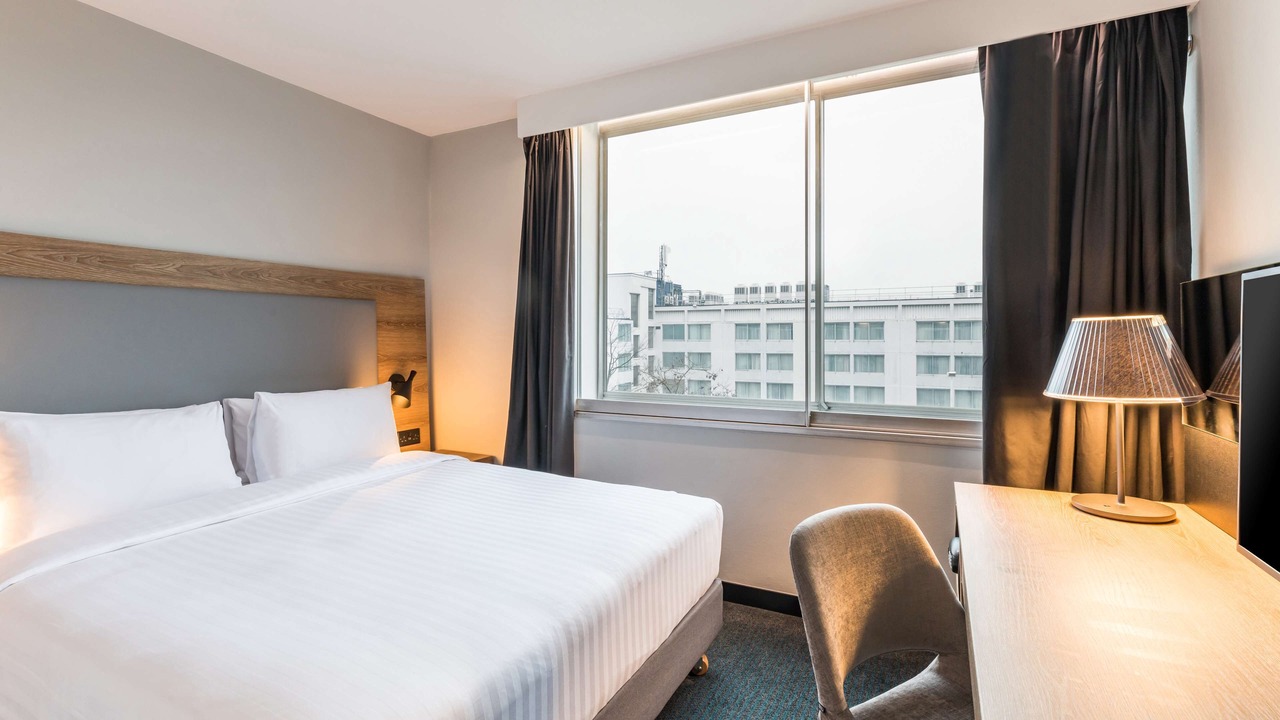 Photo of Bedroom in Heathrow Villages